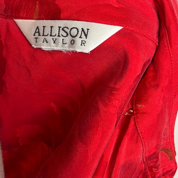 Beautiful Red silk vintage top - Picture 8 of 9